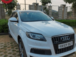 AUDI Q7   8447777585