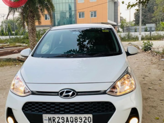 Hyundai Grand i10 call 9592788098