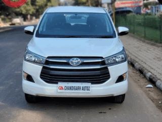 Innova Crysta 2.4 Gx. CALL 9888887444