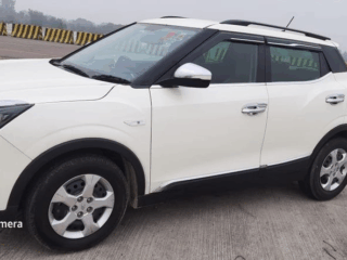Mahindra Xuv 300 W6  98703-77033