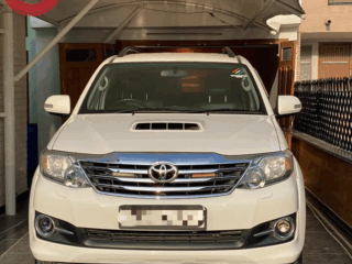Fortuner 2016 automatic 4×4 9878948920