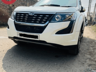 Mahindra XUV500 W7   7017044700