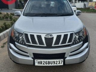 MAHINDRA XUV500 W8 call 9878223174